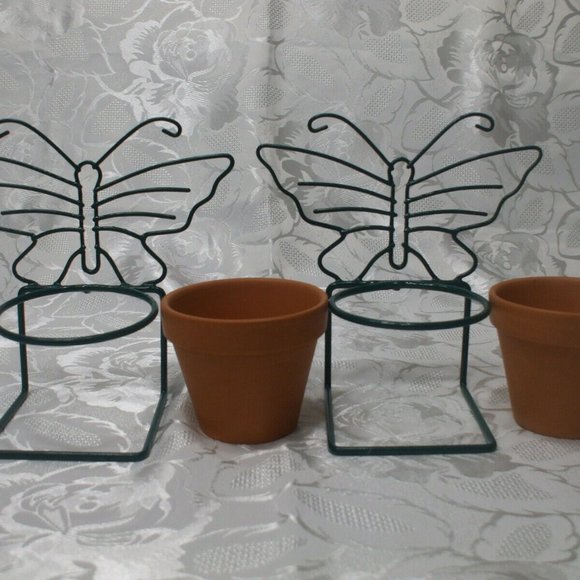 2 Terra Cotta Pots With Green Metal Butterfly Hang - Picture 5 of 5